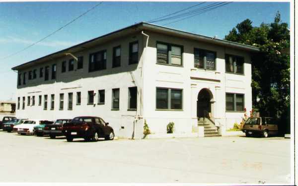 Foto del edificio - 1806-1810 West St