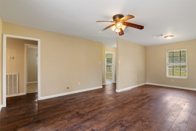 Building Photo - 18108 Wild Oak Dr