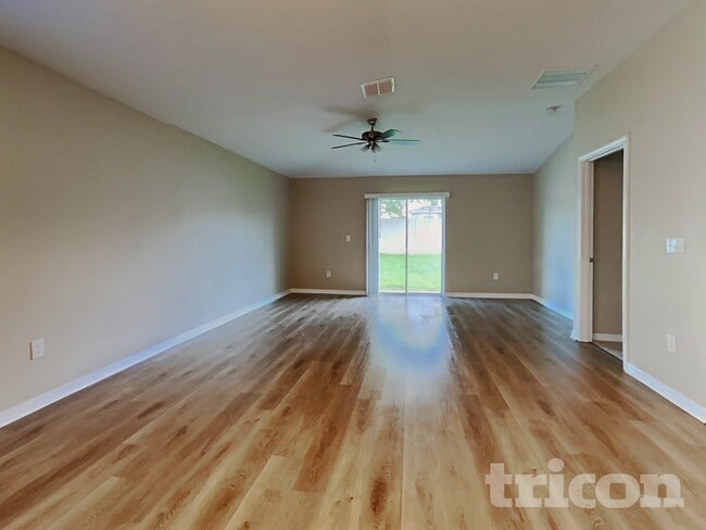 Foto del edificio - 8440 Hunters Fork Loop