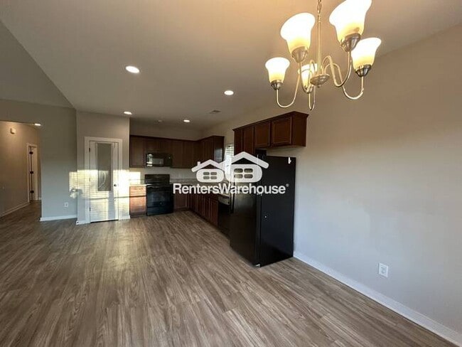 Building Photo - This move in ready 1681 square foot home with 4 bedrooms and 2.0 bathrooms and a 2-car garage is ...