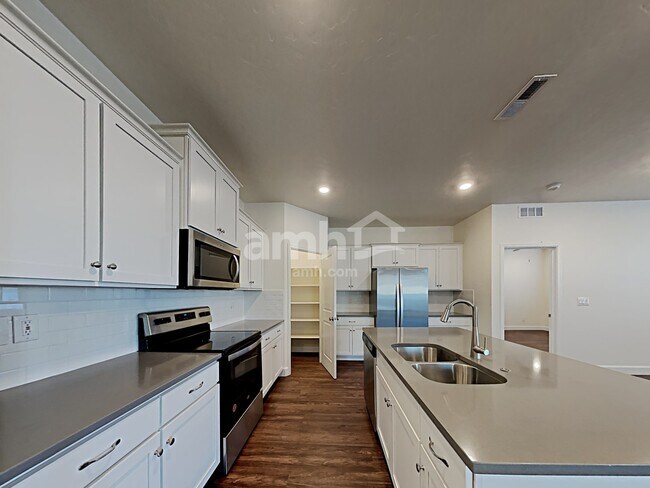 Foto del edificio - 5124 W Bellevue St