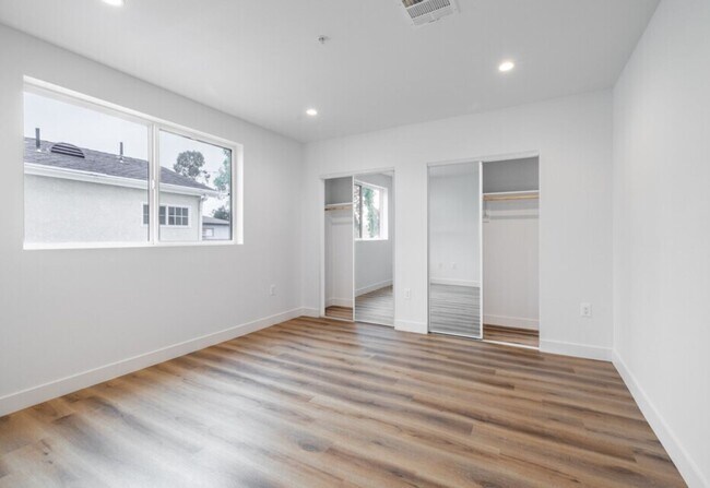 Foto del interior - Newly Constructed Luxury Townhomes!