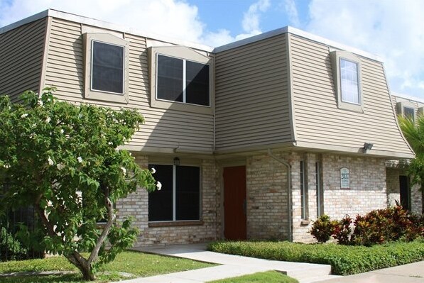 Building Photo - Cunningham Manor Apartments