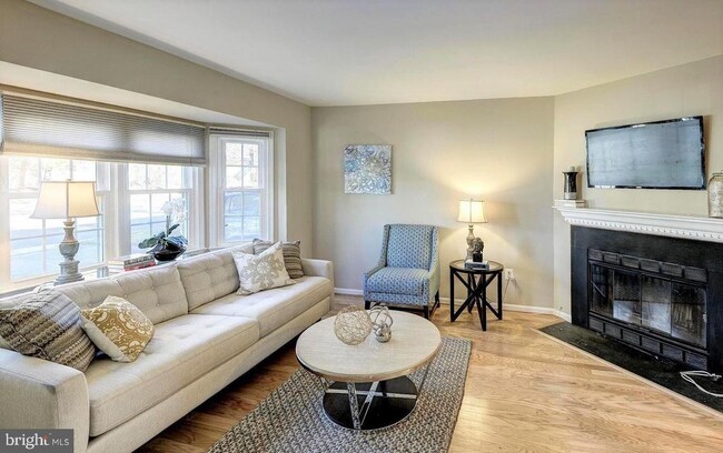Building Photo - 7587 Chrisland Cove