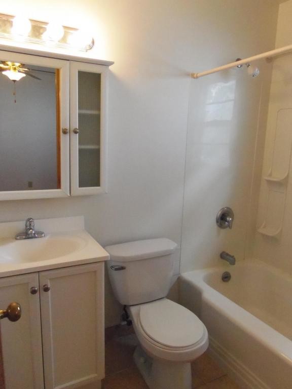 Building Photo - 1418 B Street, #1418