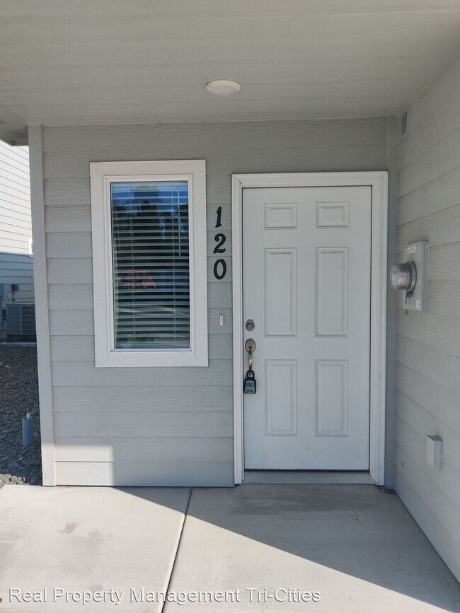 Building Photo - 3 br, 2.5 bath House - 5748 W. Albany Unit...