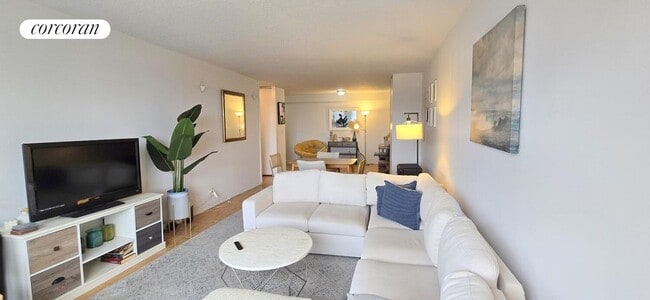 Building Photo - 401 Second Avenue 22E