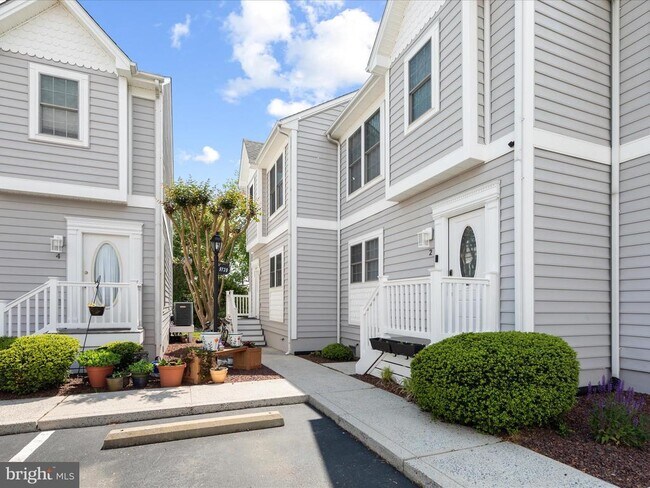 Foto del edificio - 9739 Golf Course Rd