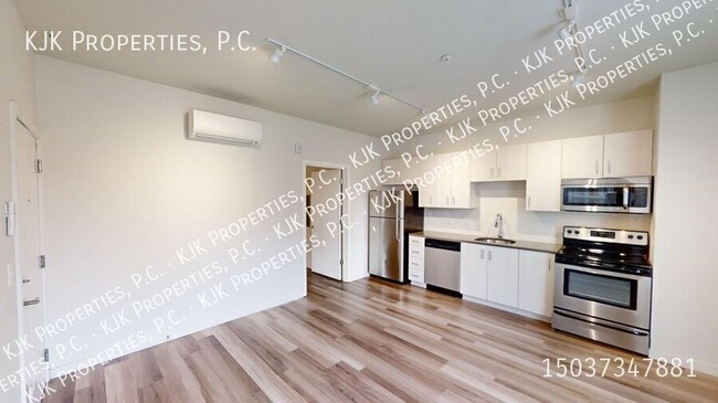 Building Photo - Winter Special: Look & Lease Within 24 Hou...