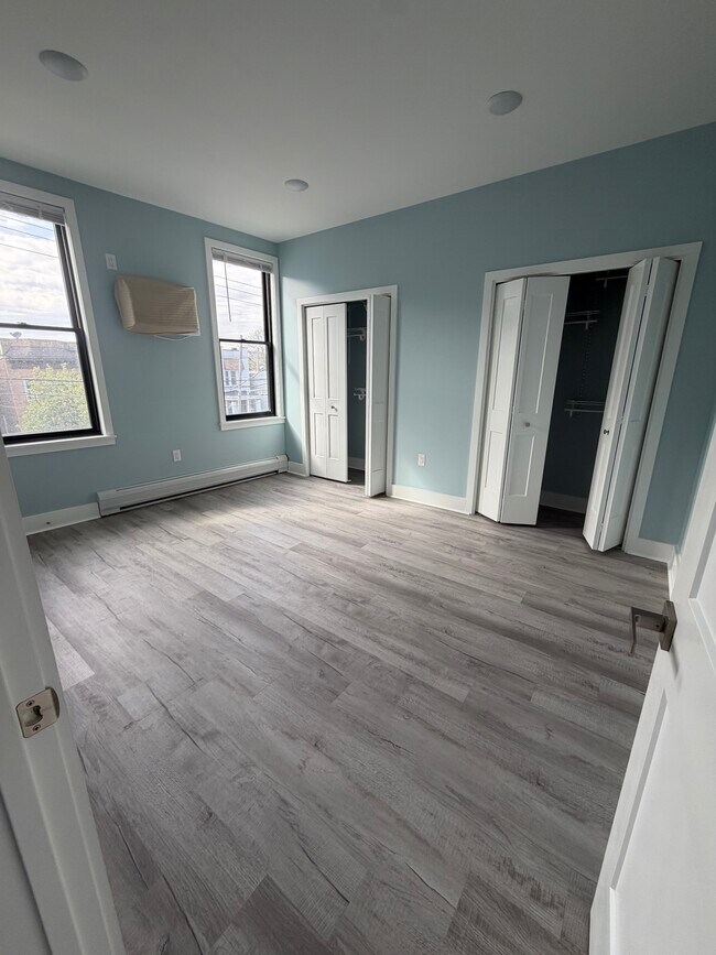 Foto del edificio - 6720 Kennedy Blvd W