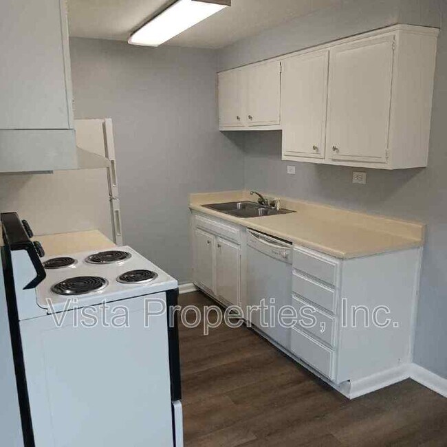 Foto del edificio - 4903 Saddlebrook Ln