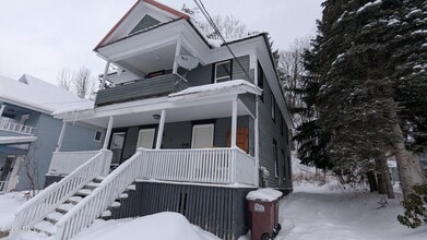 Building Photo - 75 Park St