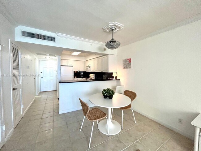 Foto del edificio - 2501 S Ocean Dr