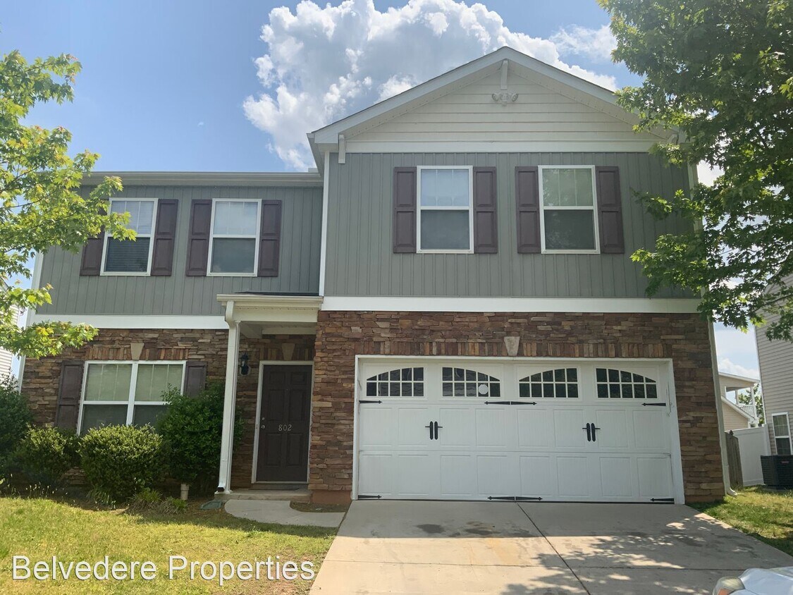 4 br, 2.5 bath House 802 Redland Dr. House for Rent in McLeansville