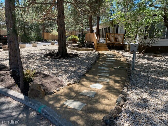 Building Photo - 3 br, 2 bath Mobile Home - 60957 Mcmullin Dr