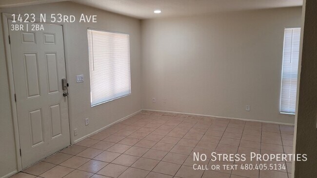 Building Photo - 3 Bed Town Home off 53rd Ave and McDowell