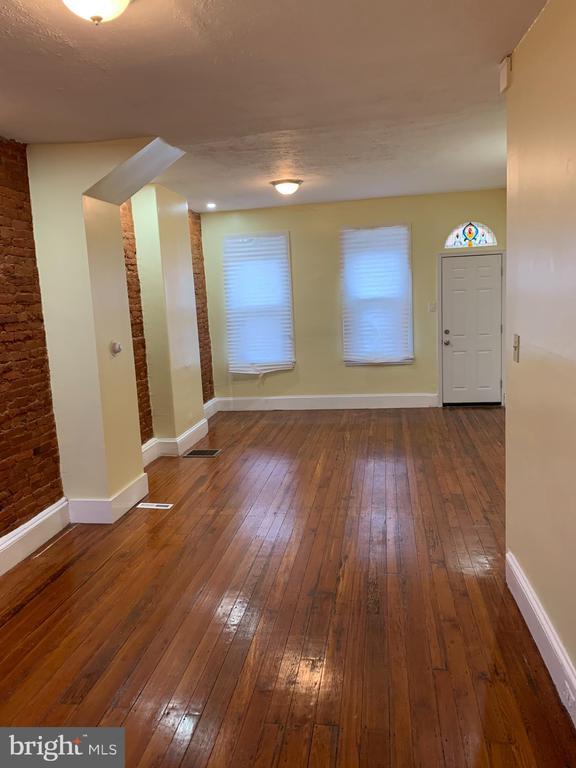 Foto del edificio - 747 E Woodlawn St