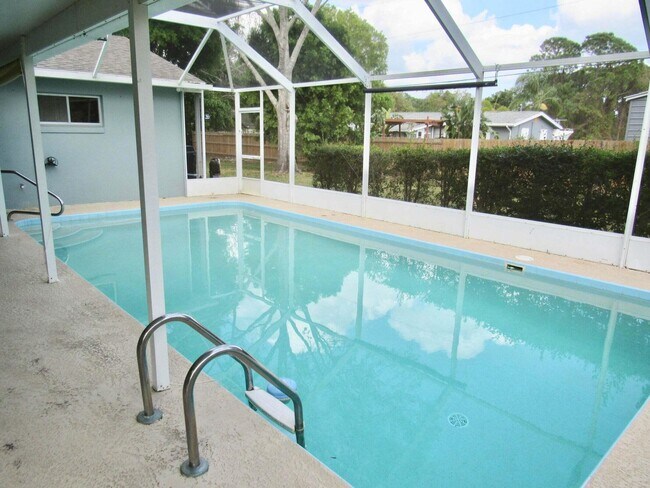 Foto del edificio - 5712 Shannon Dr