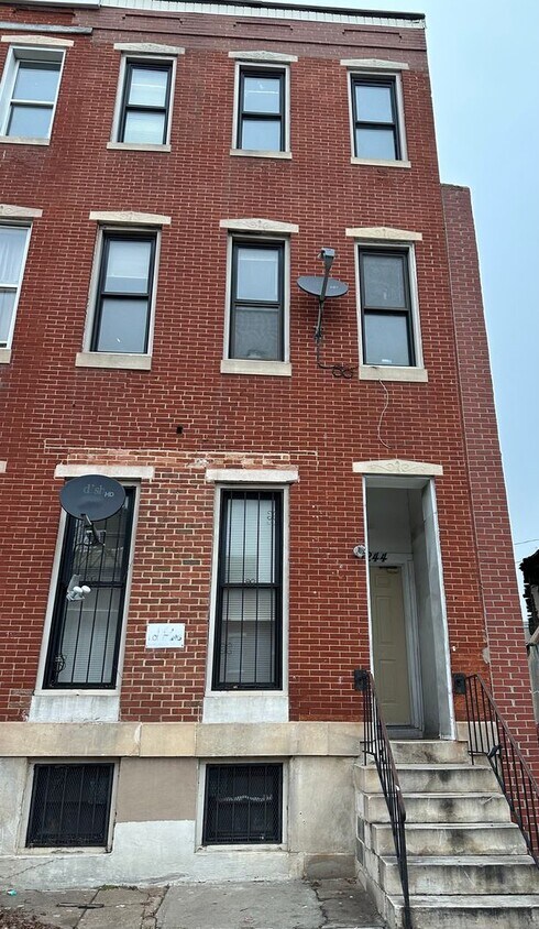 Primary Photo - 1244 E North Ave