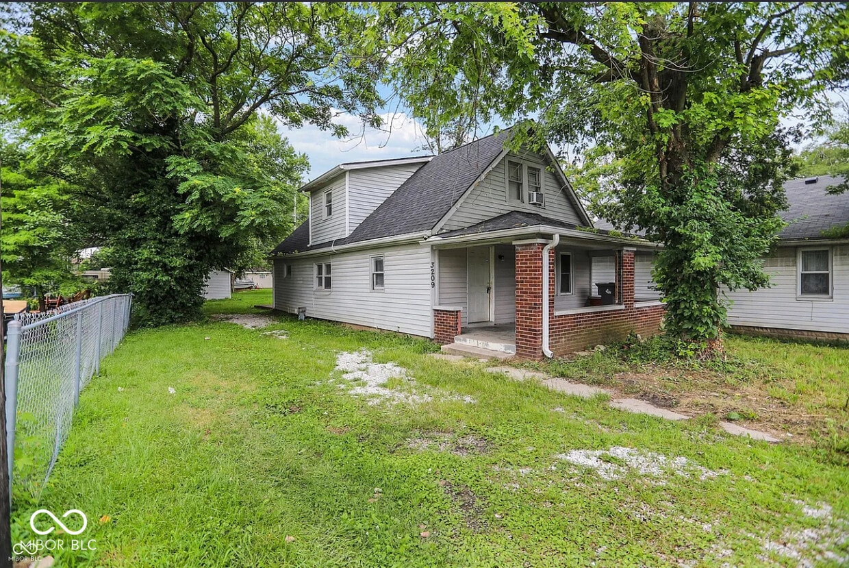 Primary Photo - 3209 Bethel Ave