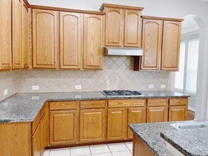 Building Photo - 2630 Canyon Falls Dr