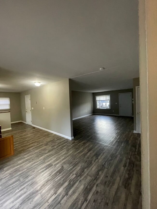 Building Photo - 2685 John Gray Rd