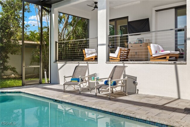 Foto del edificio - 5240 Tower Dr