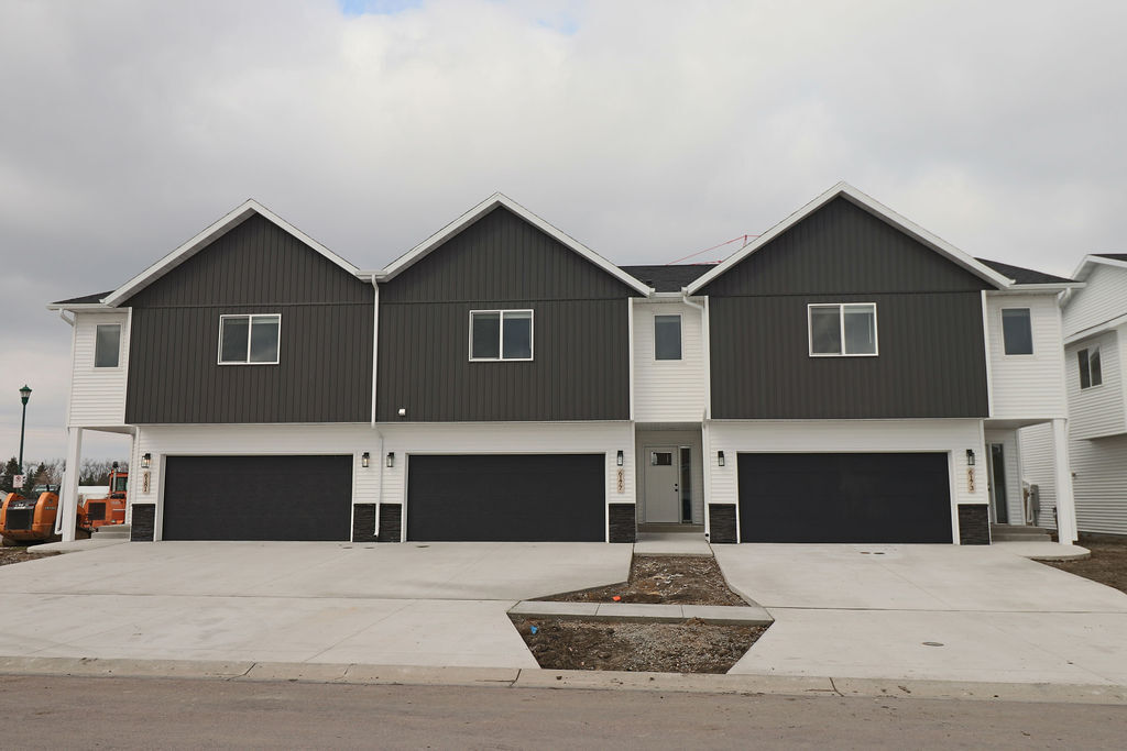 Foto principal - 6155 24th St S