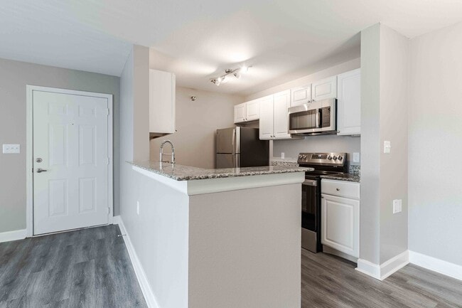 Building Photo - 73TwentyFive