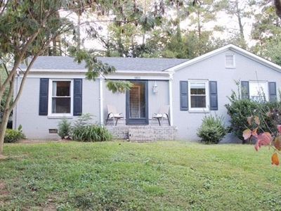 Primary Photo - 5933 North Hills Dr