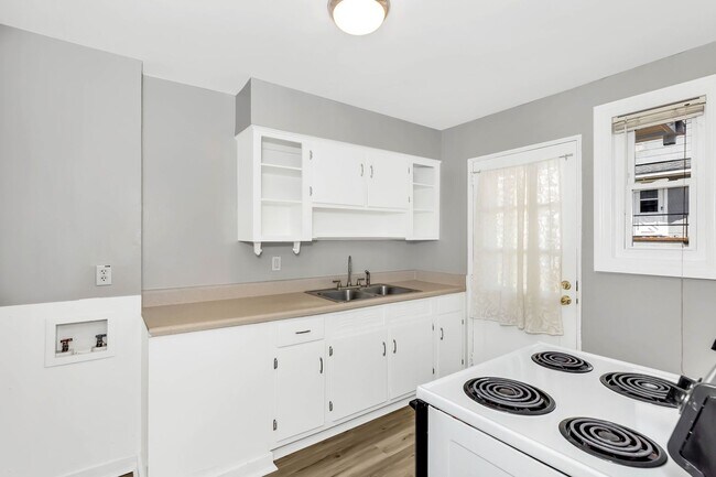 Foto del edificio - 2BR / 1BA Townhome In Old Town/Five Points!