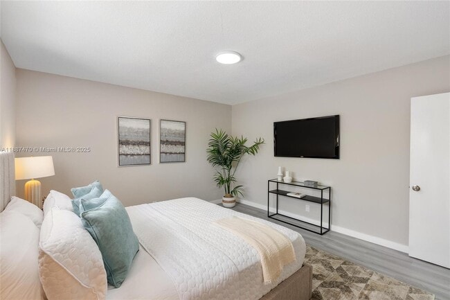 Foto del edificio - 501 SE 23rd St