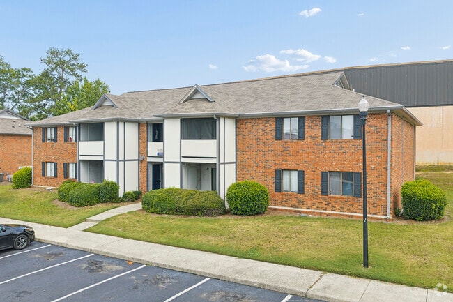 Building Photo - The Reserve at 1508