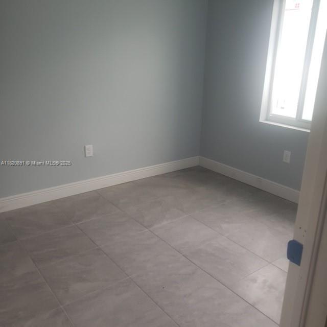 Foto del edificio - 2200 NW 155th St