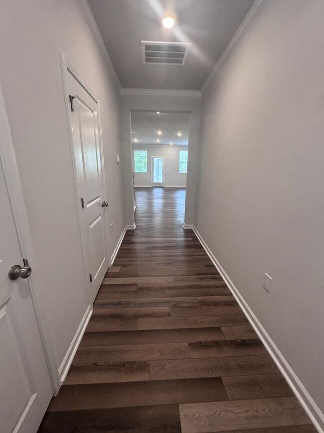 Foto del edificio - Charming 3 Bedroom Home Located In Wake Forest NC!!!