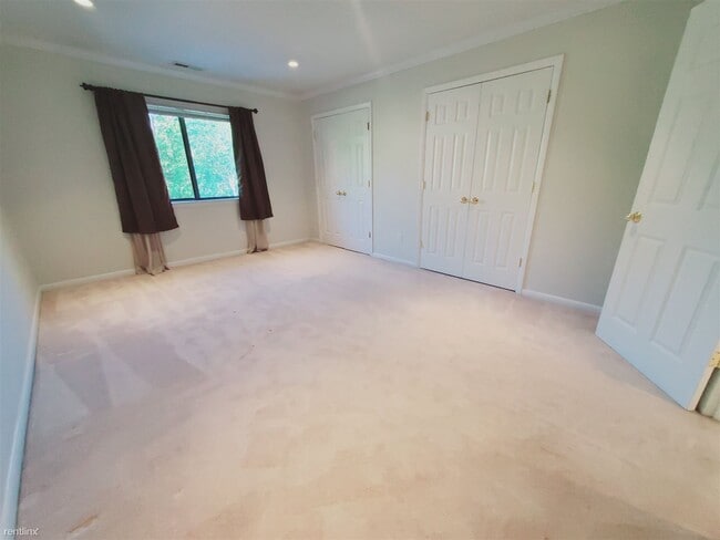 Building Photo - 1 br, 1 bath Condo - 2289 Bedford St Unit 2