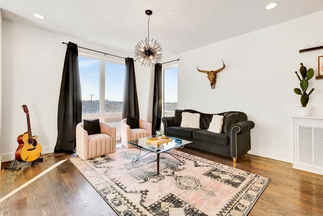 Foto del edificio - 1313 Baptist World Center Dr