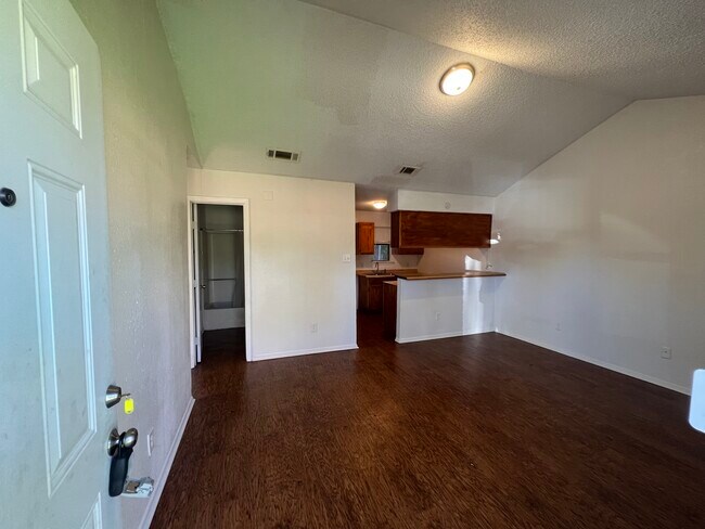 Foto del edificio - 806 W Arlington Ave