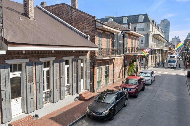 Foto del edificio - 810 Bourbon St