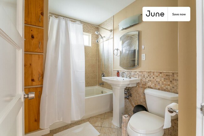 Foto del edificio - 45 Montcalm Ave