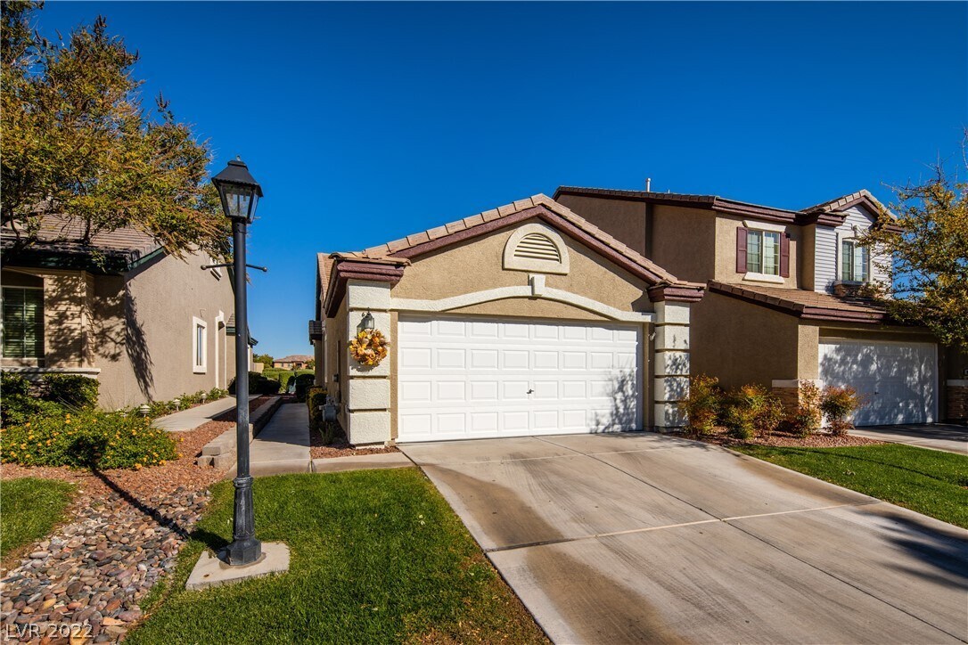 10336 Birch Bluff Ln, Las Vegas, NV 89145 Townhome Rentals in Las