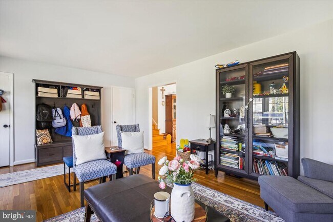 Foto del edificio - 7309 Pinecastle Rd