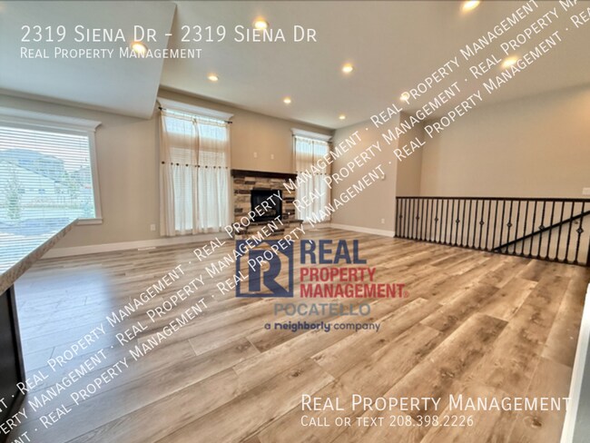 Building Photo - 2319 Siena Dr