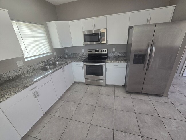 Foto del edificio - 1013 E 36th St