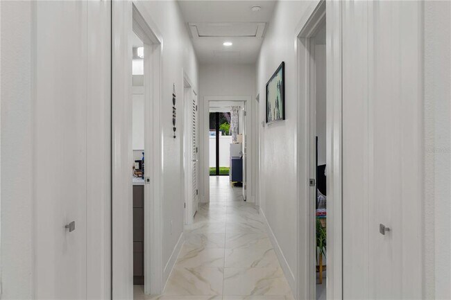 Foto del edificio - 4106 N Thatcher Ave