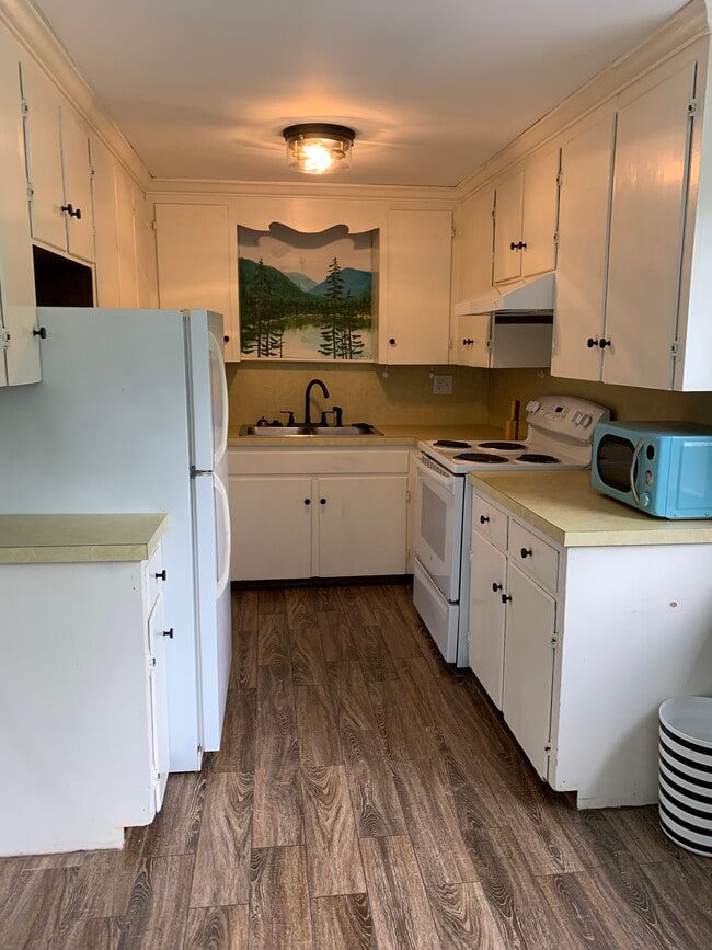 Building Photo - 34 Allen Rd