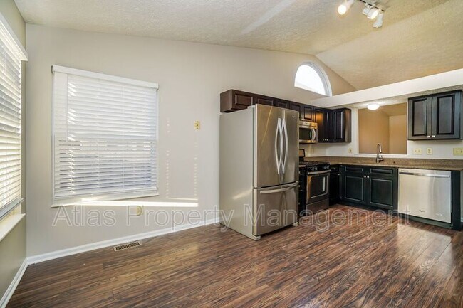 Building Photo - 1492 Meadowlark Ln