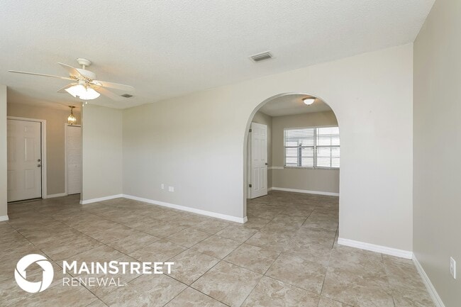 Building Photo - 6745 Paul Revere Ct