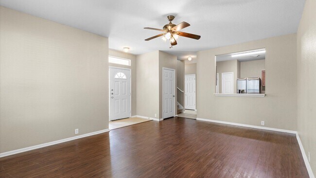 Building Photo - Bristow Bend