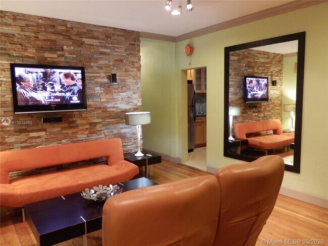 Building Photo - 326  Harrison St 101A Hollywood Fl 33019